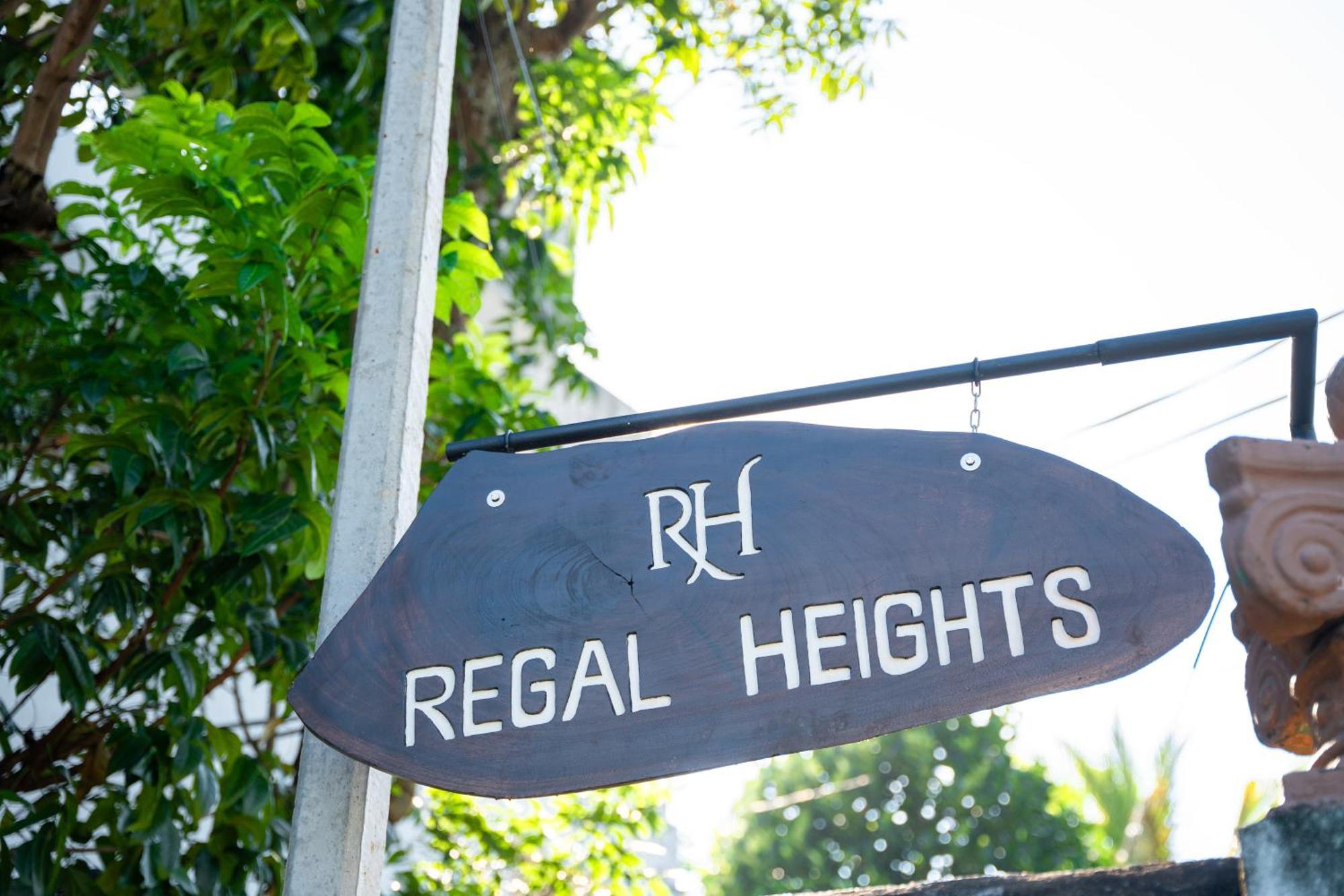 Regal Heights Hotel فيليغاما المظهر الخارجي الصورة